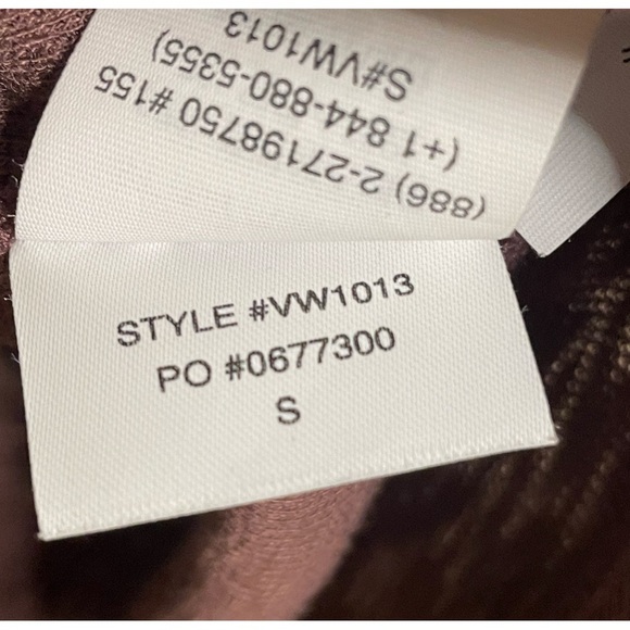 Vuori Sunrise Crop Tank in Chestnut - Picture 6 of 7